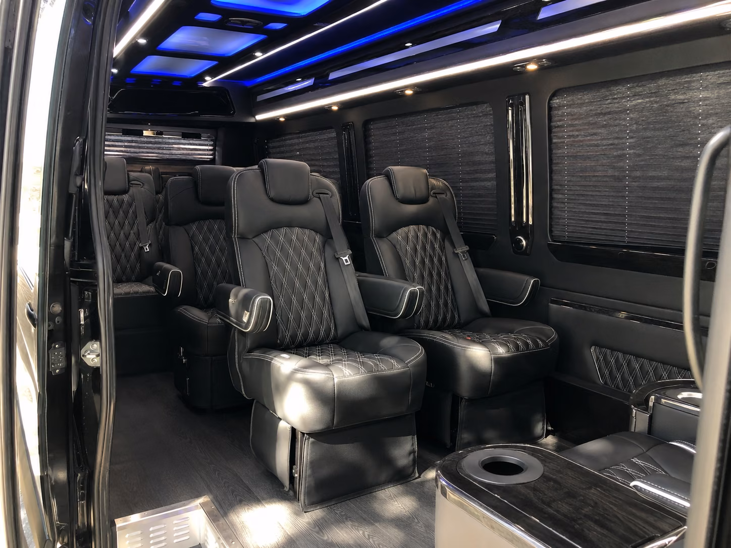 airport transfers between btr denham springs and st francisville