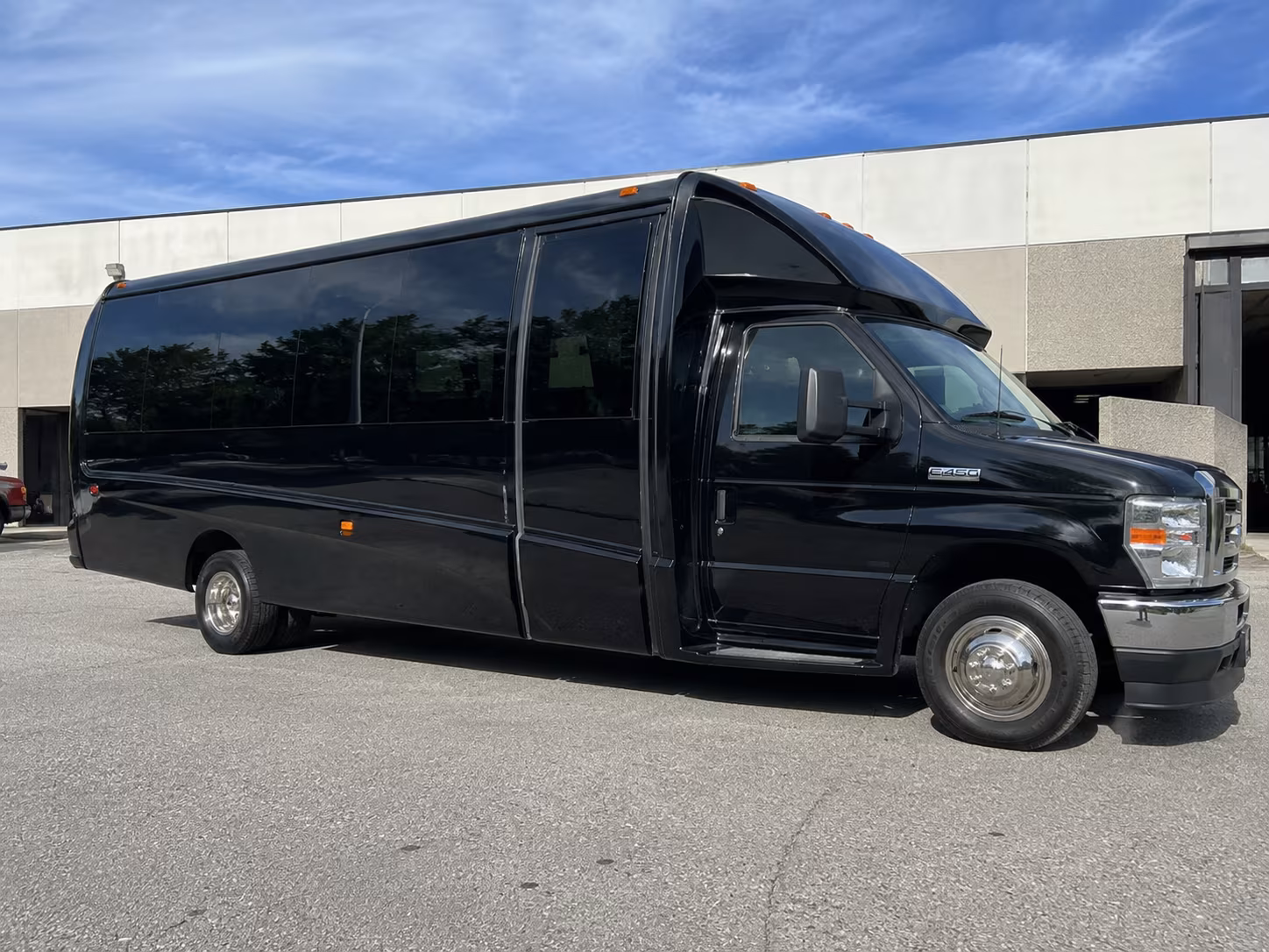 baton rouge airport shuttle bus rentals for private groups